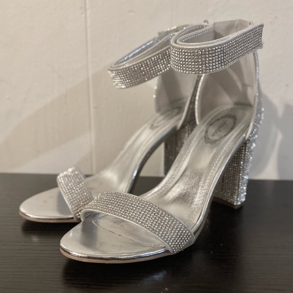 Catalina Sparkling Silver Heels